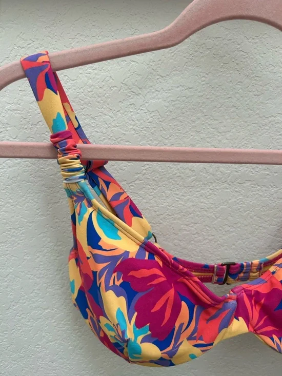 Rip Curl Es Verdad Vibrant Floral Underwire Bikini Top, Size Small - Picture 2 of 4